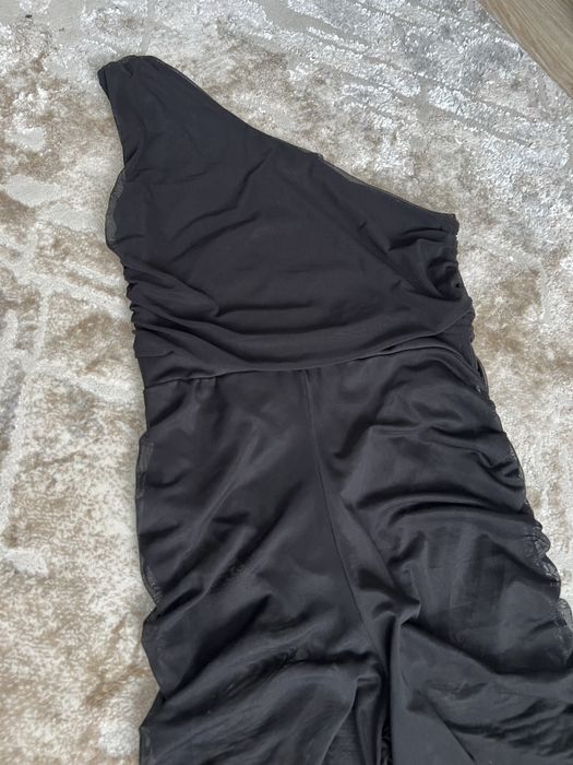 Czarny kombinezon na jedno ramię, rozmiar S/M ,36/38. Asymetryczny .