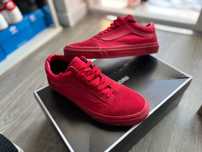 Tênis vans quase novos
