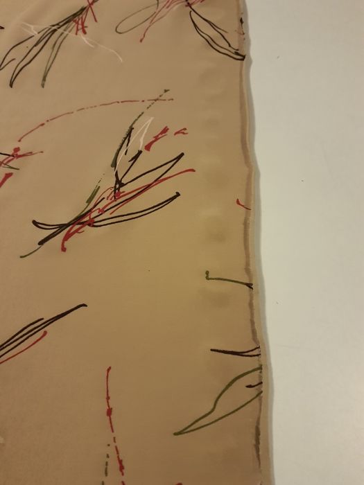 Dzianina beż ze wzorem szer.150 cm.