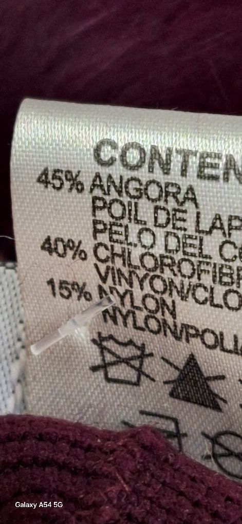 Kaszkiet Kangol z angorą  że statusem kultowym