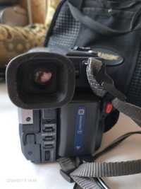 Видеокамера Sony Handycam Digital8 560 zoom оригинал продаю