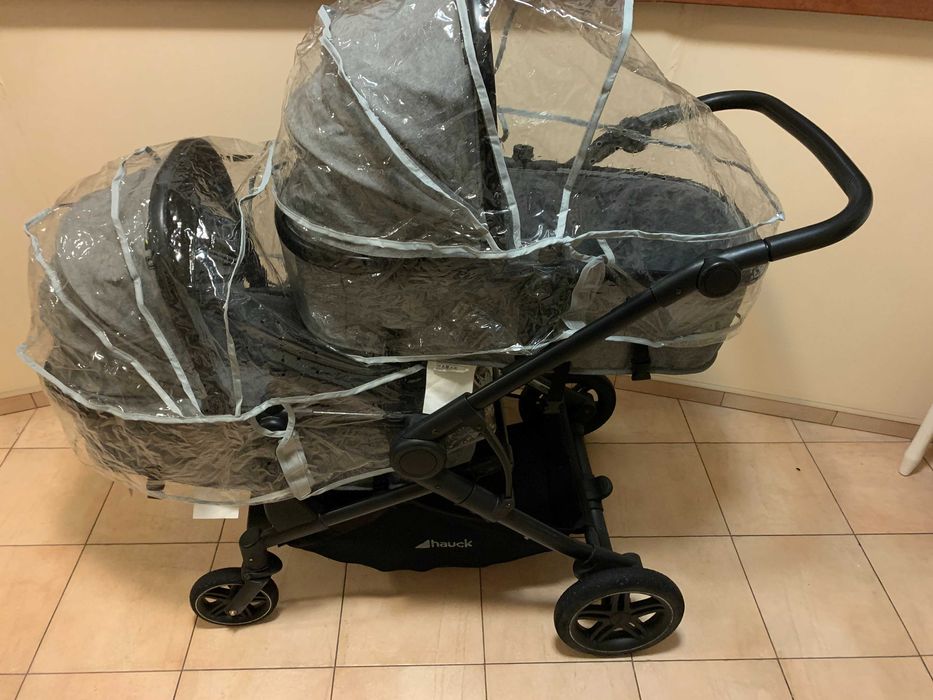 Детская коляска для двоих детей (двойни) Hauck Atlantic Twin