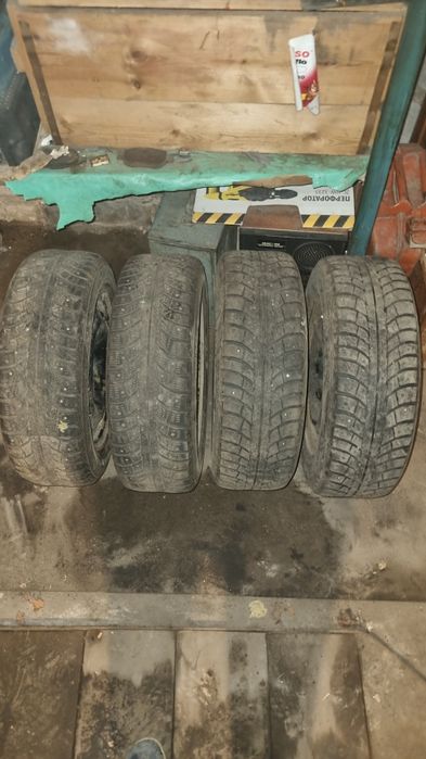 Диски с зимней резиной