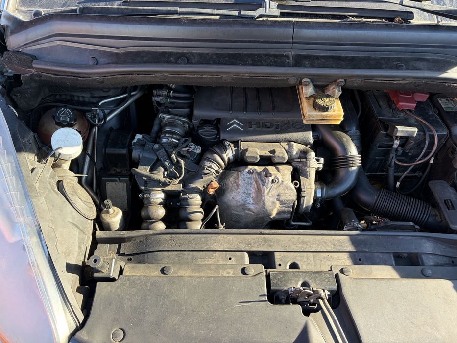 Citroen c4 picasso  1.6 hdi czesci