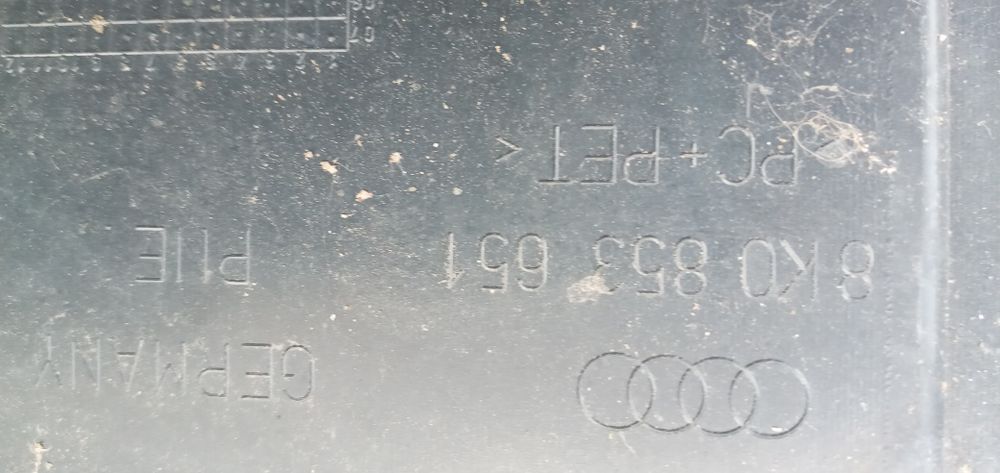 Бвмпера ришітка ауді а4 audi a4  2008-2016