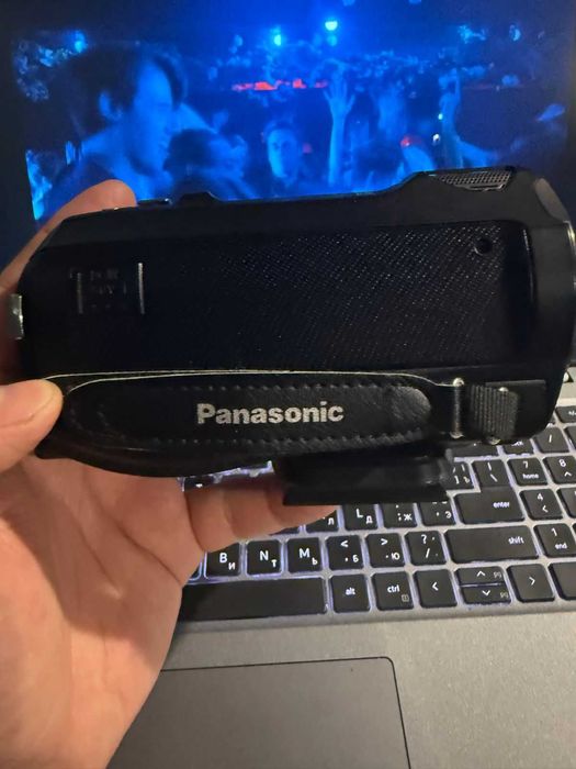 Відеокамера Panasonic HC-V760