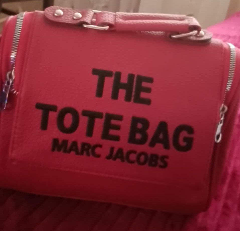 Kuferek Marc Jacobs skurka