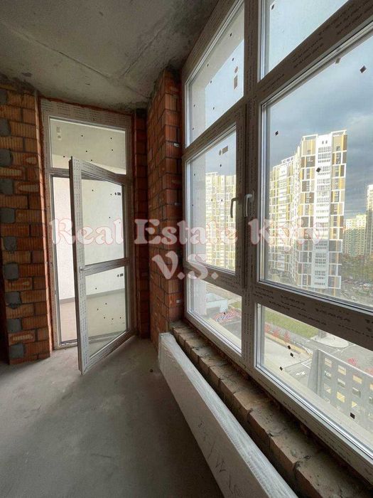 Продаж 2к квартири, ЖК "Русанівська Гавань", вул. Маланюка Євгенія 101