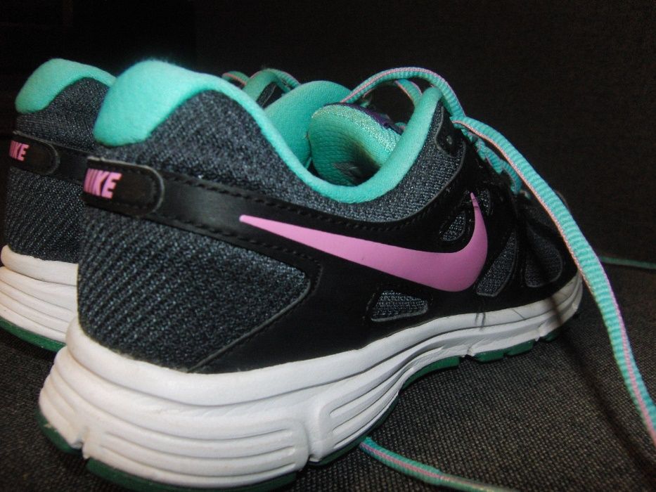 NIKE Revolution 2 r.39