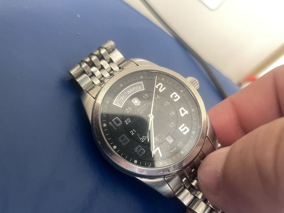 Годинник swiss army victorinox