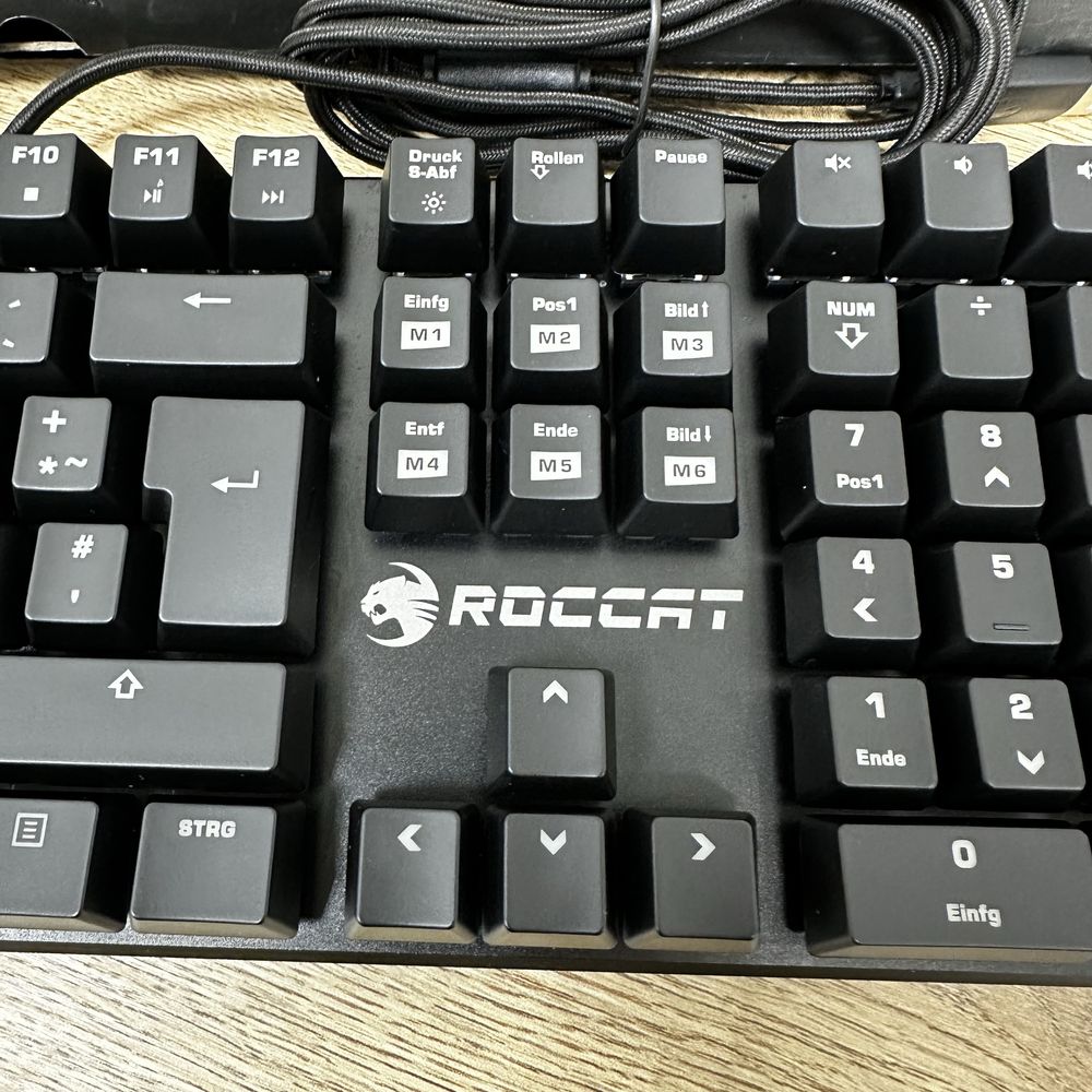 Ігрова клавіатура Roccat Suora FX RGB Illuminated