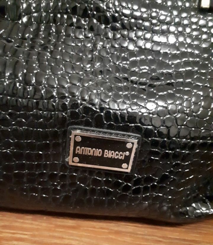 лаковая сумка Антонио Биаджи