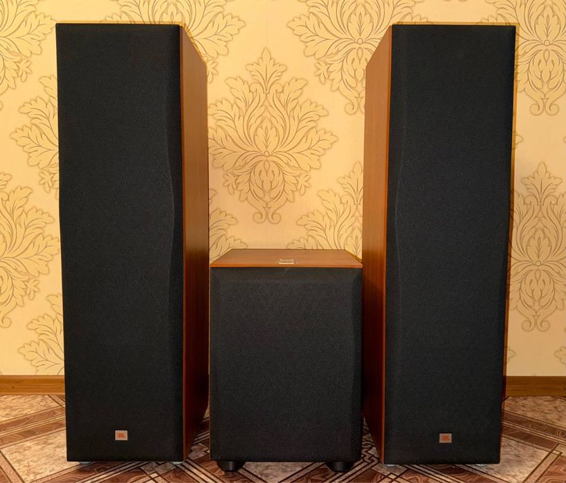 Акустика JBL E60