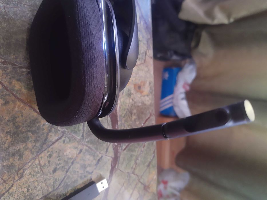 Гарнітура Logitech G533