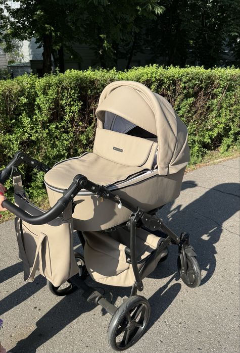 Коляска 2 в 1 з екошкіри