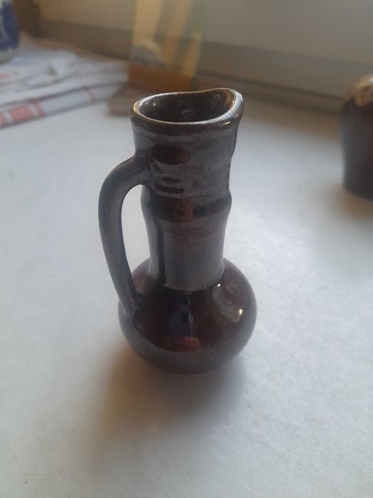 dzbanuszek z filigranową rączką