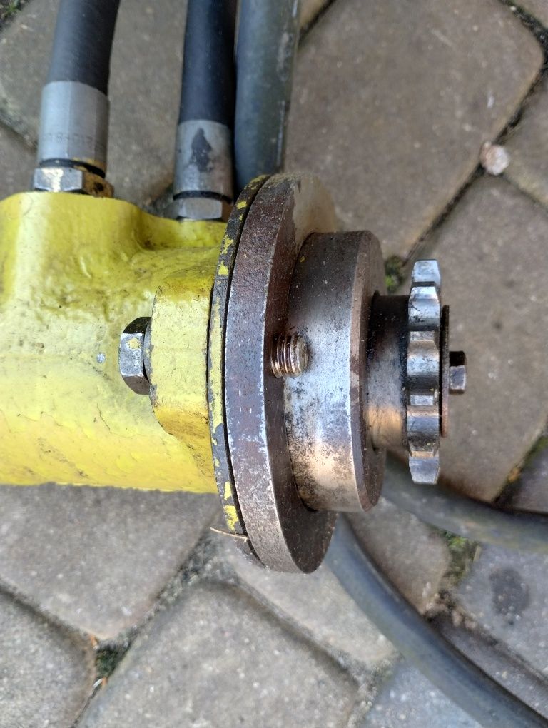 Sprzedam silnik hydrauliczny.