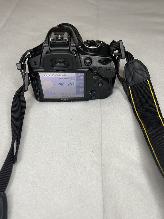 Nikon D3200 + lente 18-55mm + bateria
