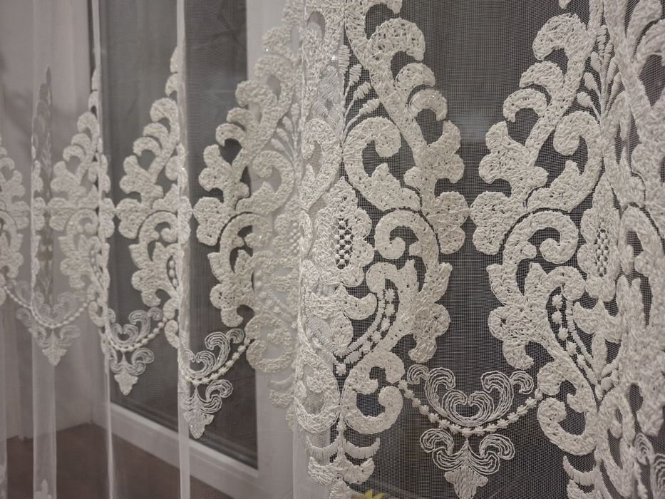 Тюль з вишивкою готова висота 266х480 з тасьмою