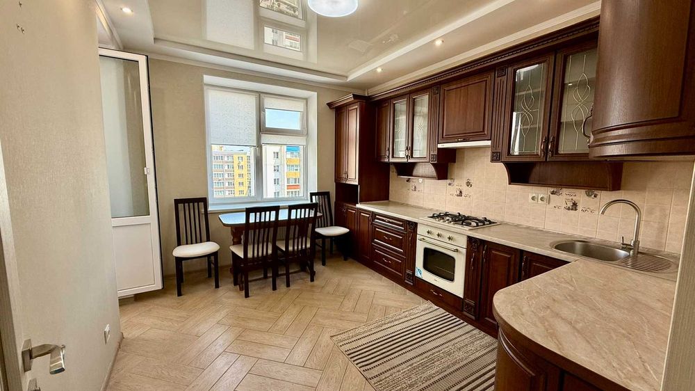 Справді Простора та Якісна Двушка В НБ біля Озера VS  ID: 39011