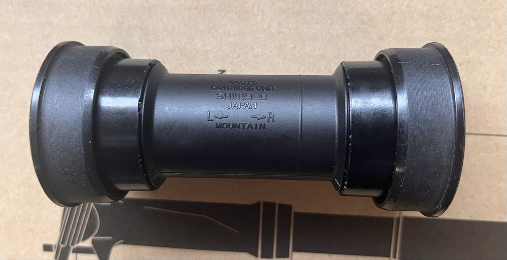 Suport Press Fit Shimano Deore XT BB-MT800 pa pakiet lozysk suportu