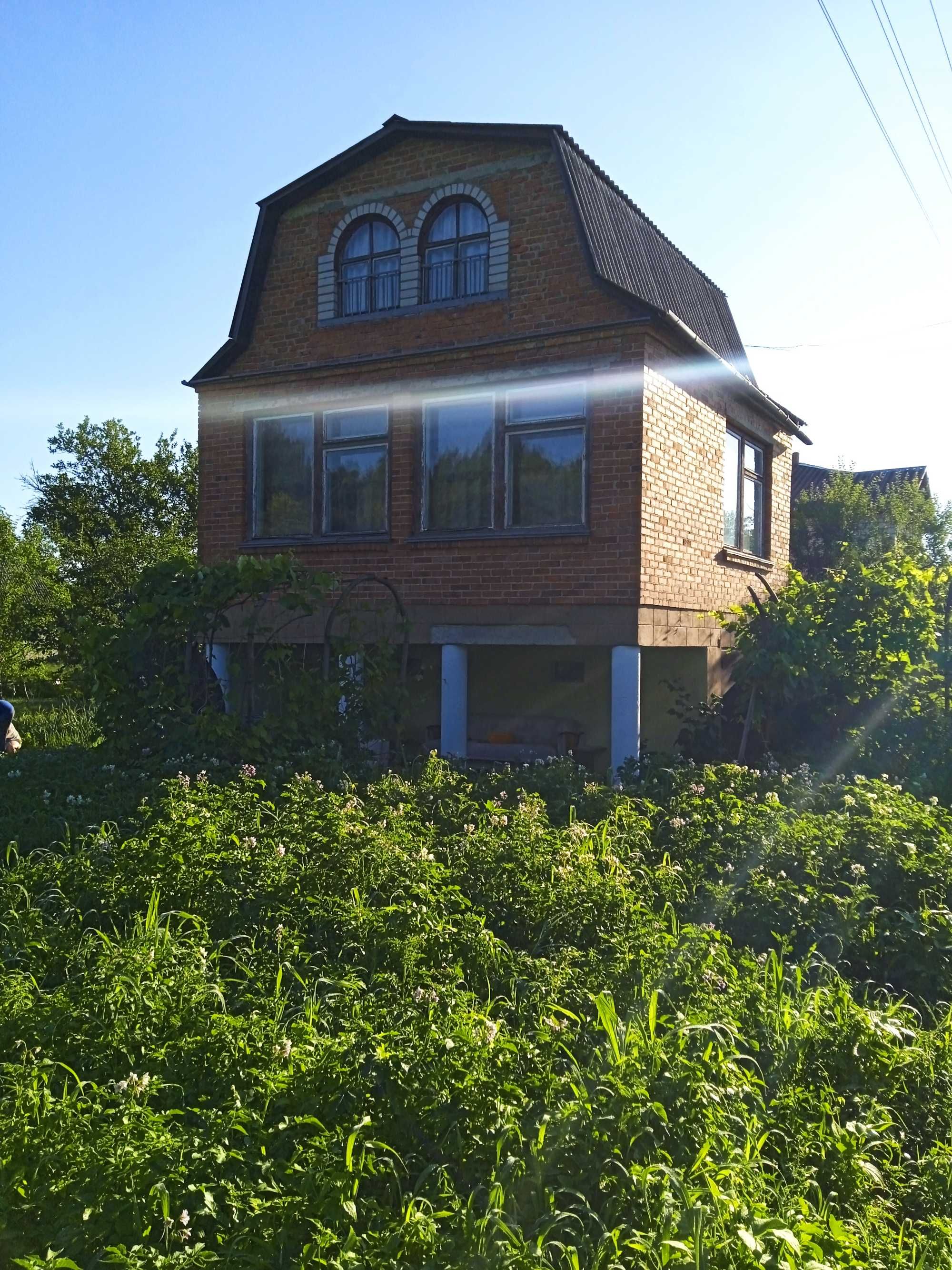 продам дачний будинок