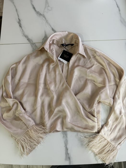 Святкова блуза Zara з пірʼям нова