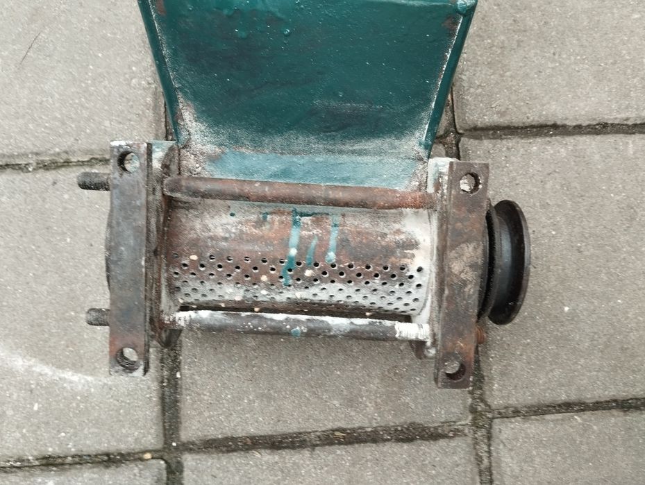 Крупорушка, зернодробилка