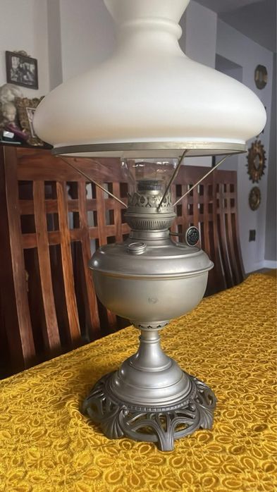 Stara lampa naftowa