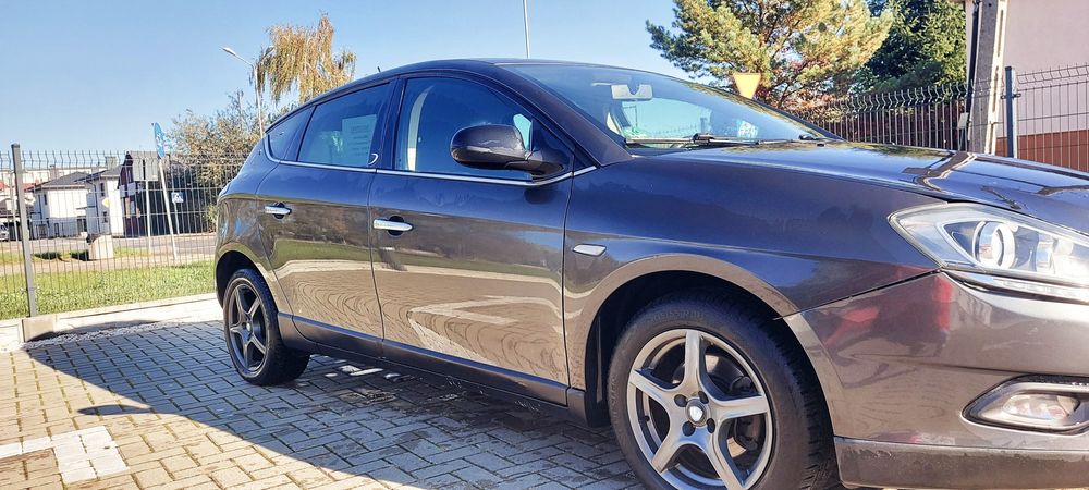 Sprzedam Lancia Delta 1.4 125km