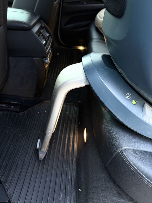 Fotelik swandoo z i-size obrotowy 0-18 kg