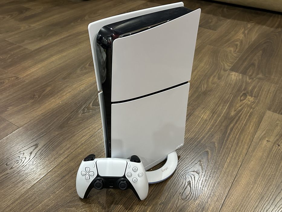 PlayStation 5 Slim (1TB) Digital Edition