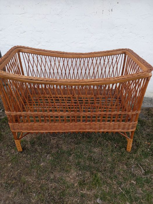 Дитяча  кроватка- люлька