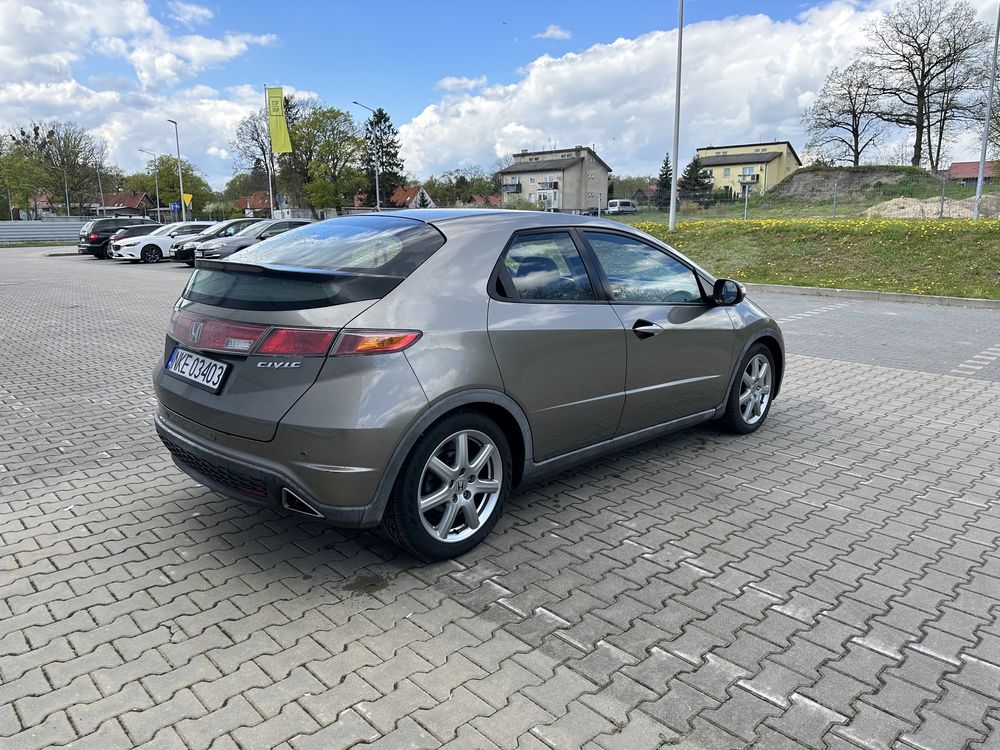 Honda Civic 1.8 benzyna, zamiana