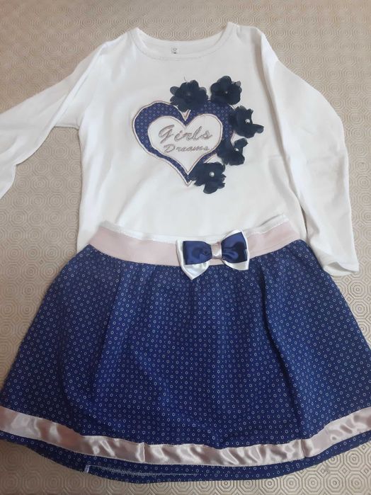 Conjunto de menina saia + camisola como novo