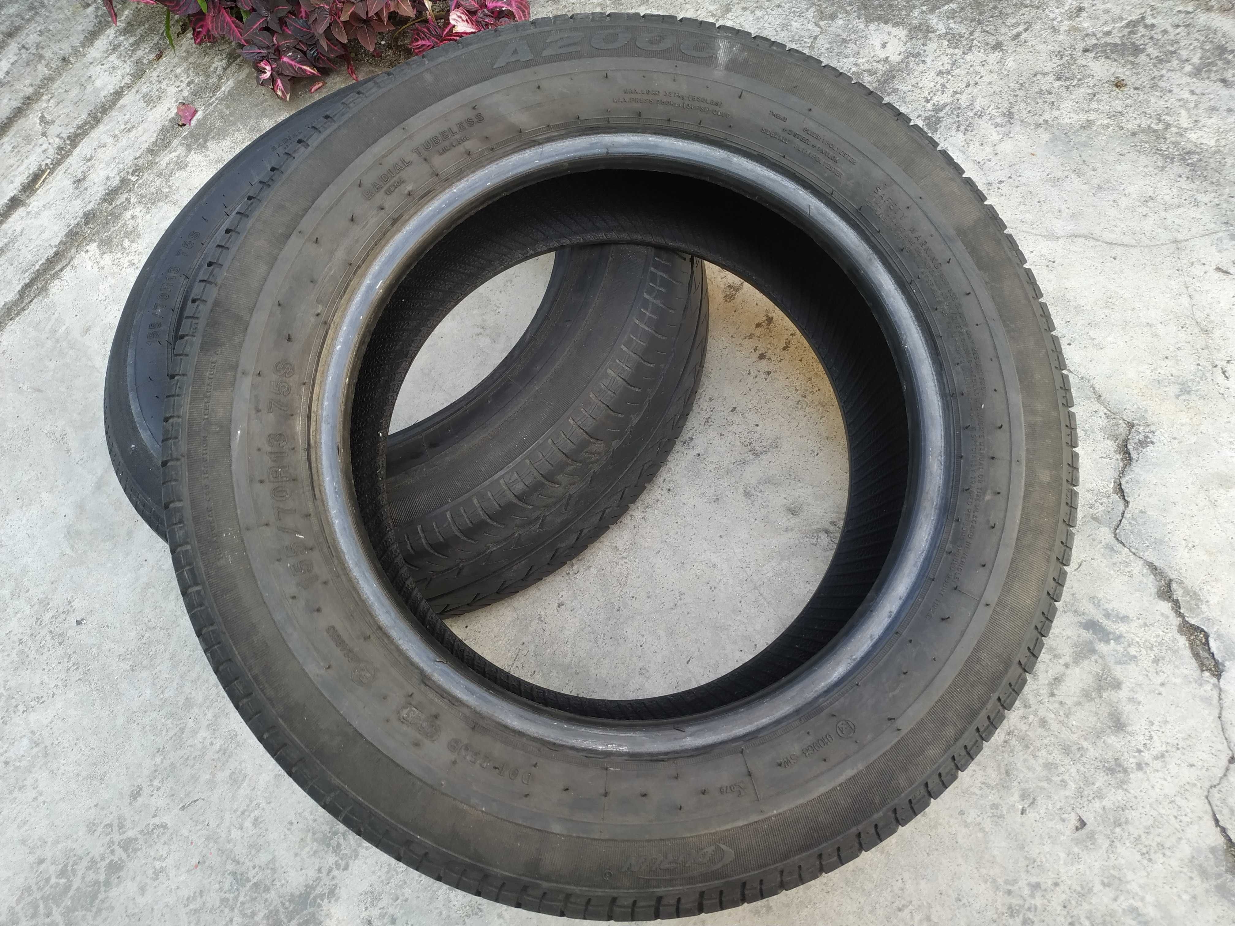 155/70 R13 par de pneus (15€ o par)