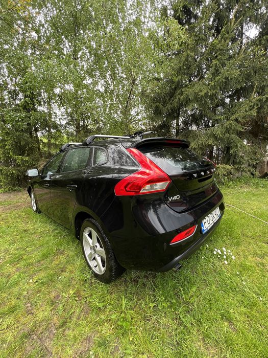 VOLVO V40 2.0 2013 automat bogato wyposażony polski salon USZKODZONY