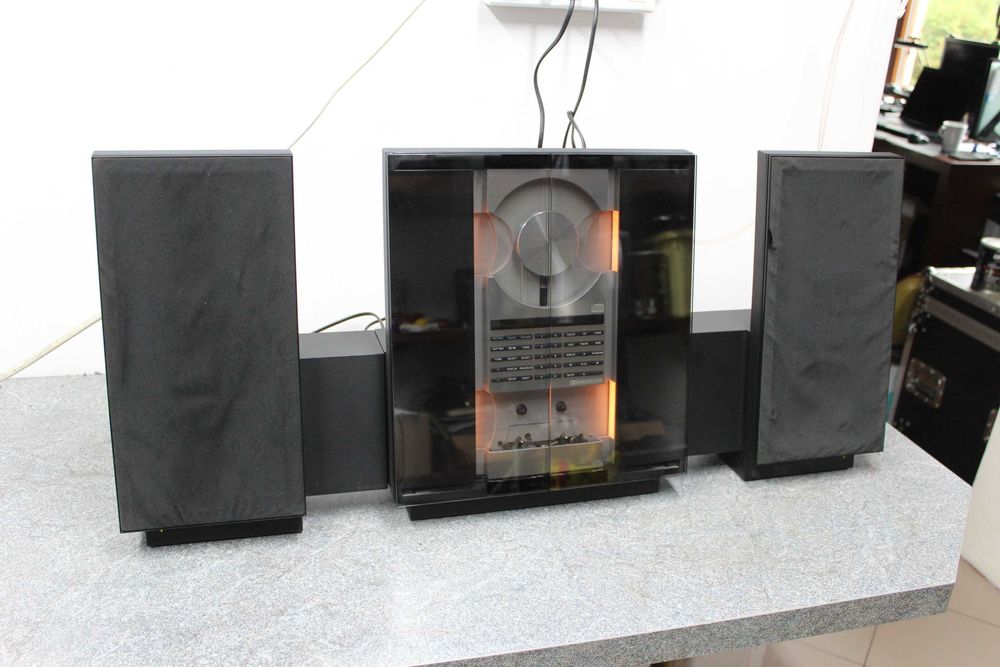 Wieża Bang & Olufsen