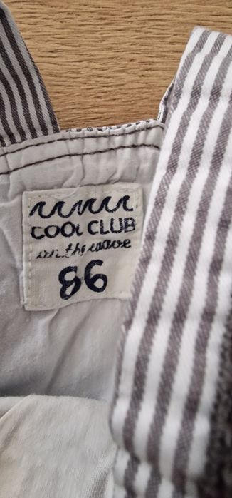 Krótkie ogrodniczki coolclub rozmiar 86