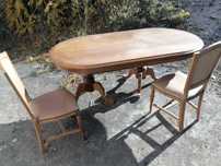 Mesa de sala com Cadeiras