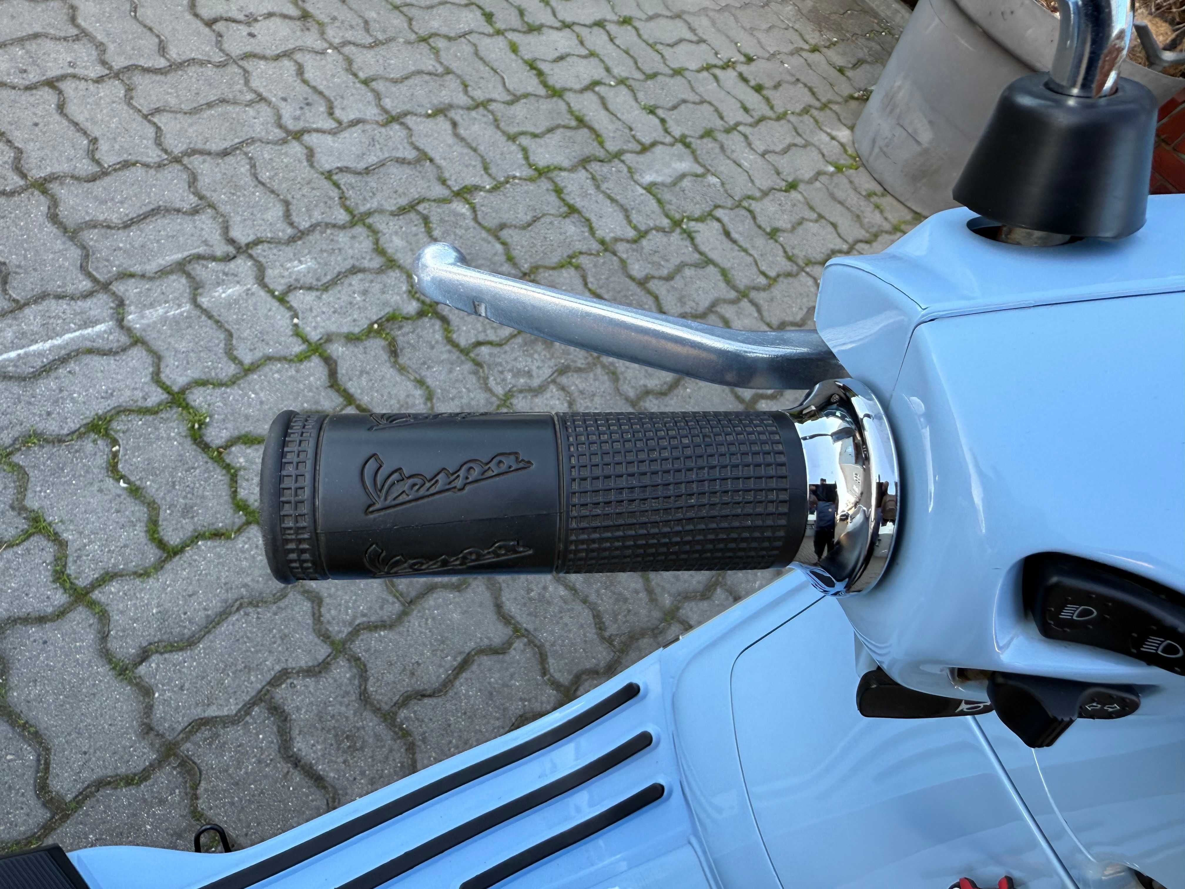 Vespa Primavera 2021r