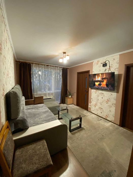 Продам 3 трикімнатну квартиру на вулиці Льотна 11а.