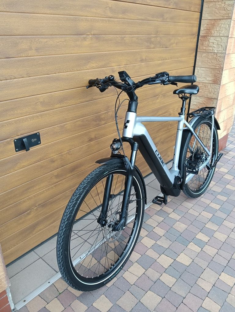 Rower męski elektryczny Cube Kathmandu SL