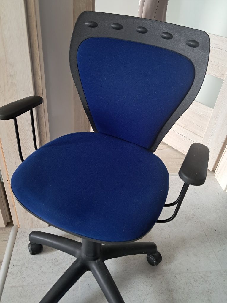 Krzesło fotel obrotowy