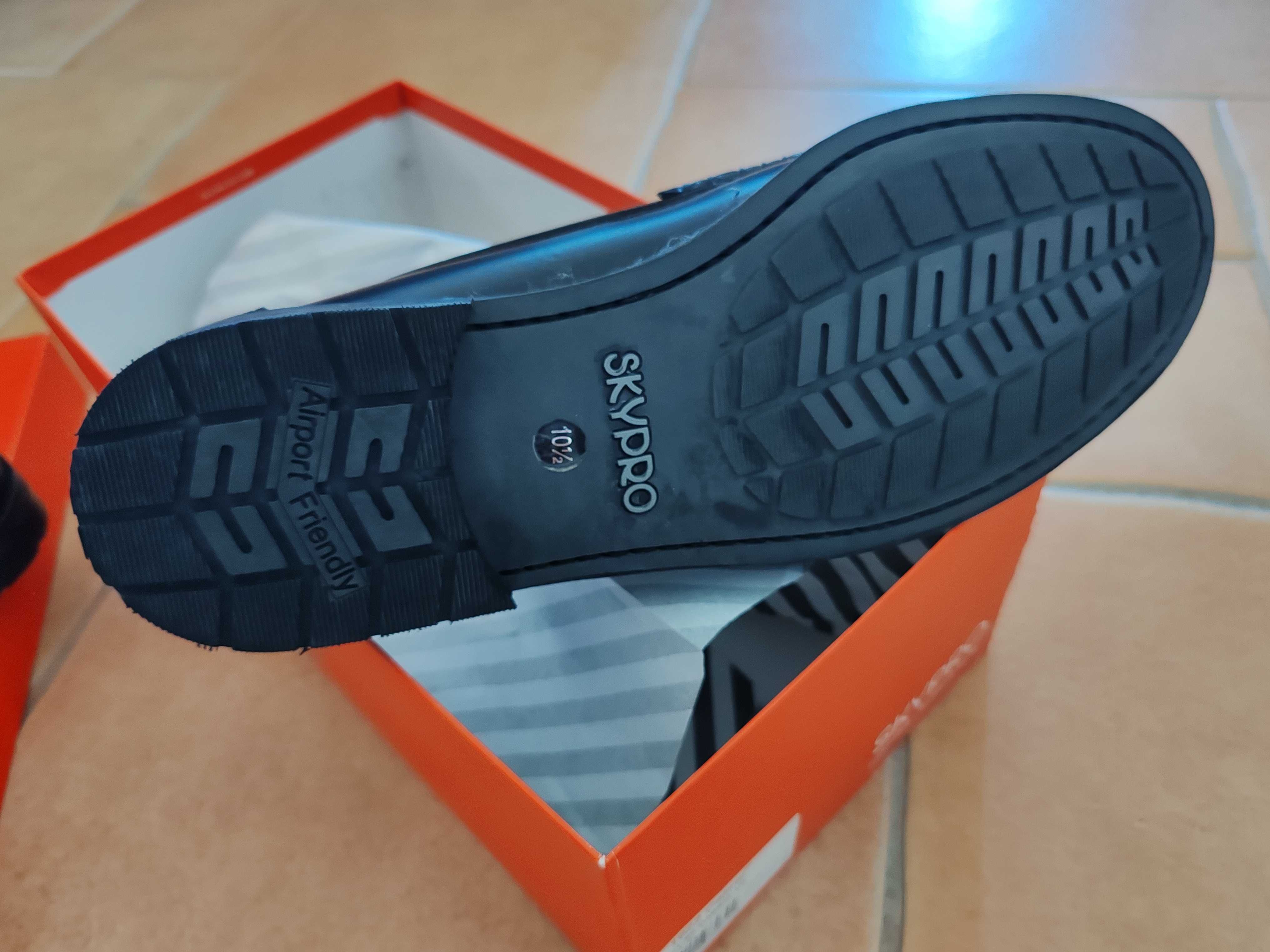 Sapatos SKYPRO em pele nº 43 novos a estrear
