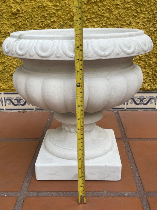 Vasos estilo Romano em Cimento ( NOVO) — Jardim & Decoração