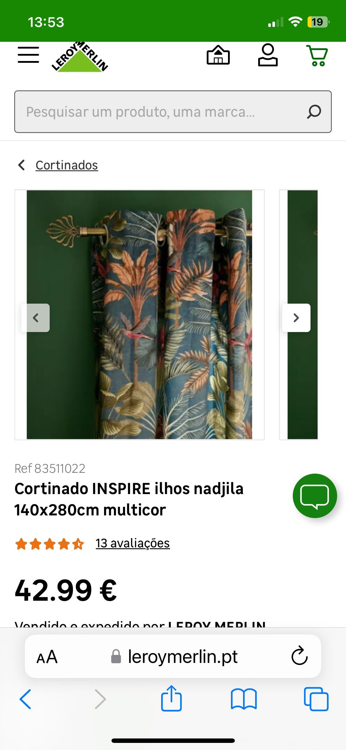 Dois cortinados novos com ilhoses