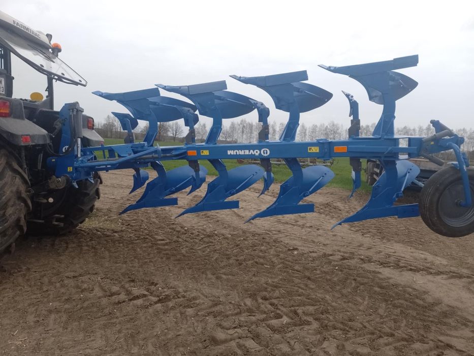 Pług obrotowy overum 4 skibowy