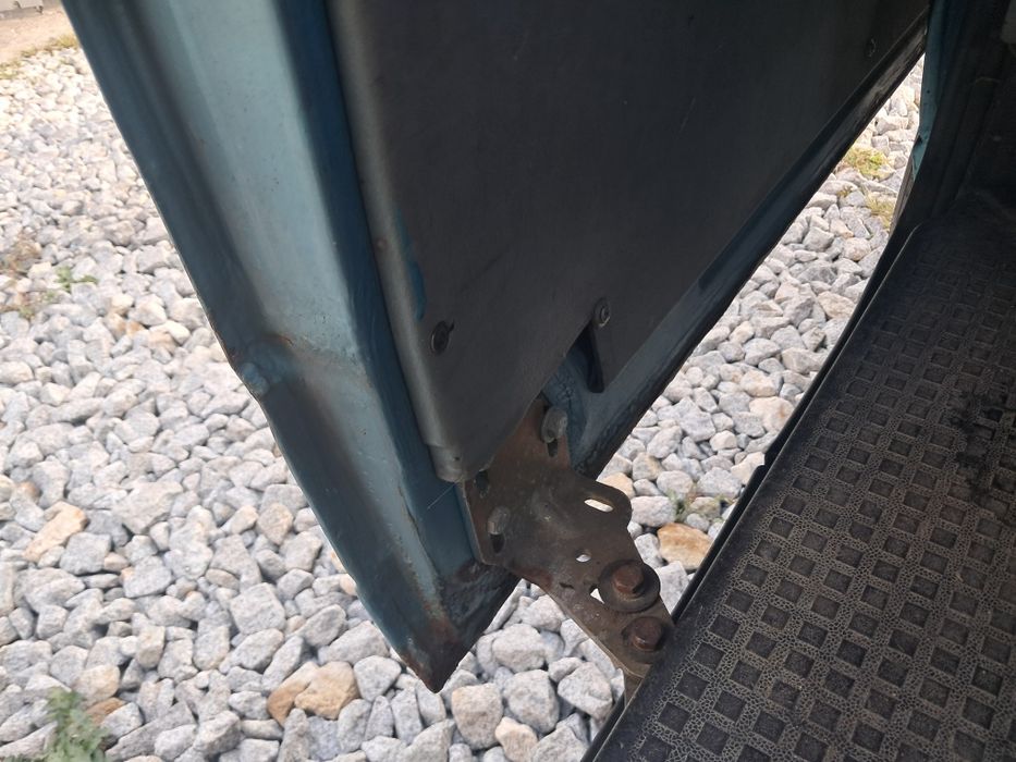 Drzwi boczne suwane VW T4 Transporter Caravella Multivan