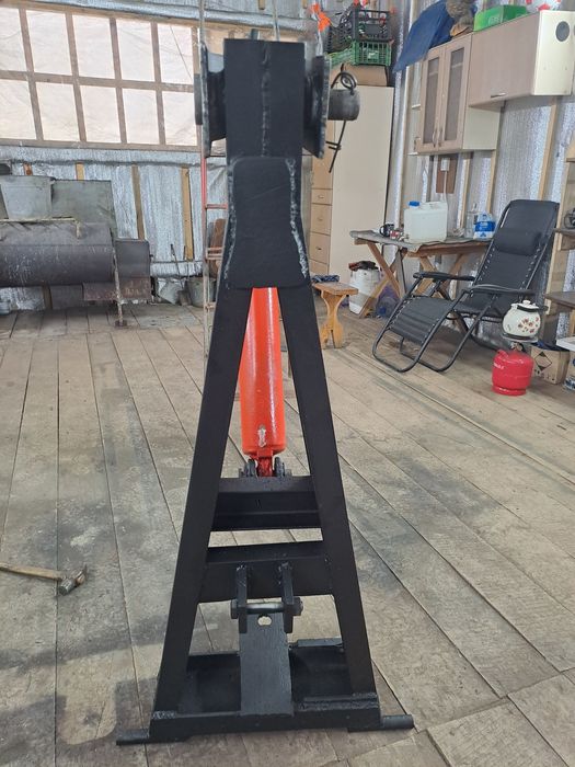 Кран на трактор , стрела ,погрузчик , гусак , для трахтора гусак